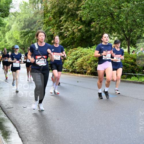 14.06.2026 - REWE Women's Run Dr. Thomas Lammeyer http://msf.ph/oto/9753500 14.06.2026 09:16:36 Laufen 10230, 57, 11395, 1526 meine-sportfotos.de