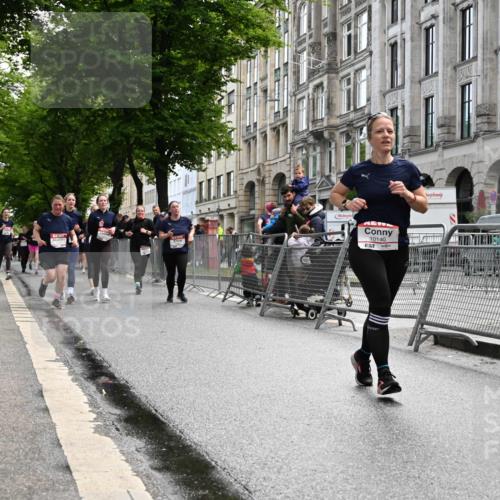 14.06.2026 - REWE Women's Run J. Mangold http://msf.ph/oto/9753508 14.06.2026 10:10:47 Ziel 10140, 10499, 10514, 10821, 10834, 10985, 11124, 11328, 11450, 11451 meine-sportfotos.de