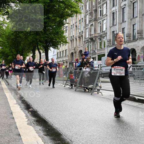 14.06.2026 - REWE Women's Run J. Mangold http://msf.ph/oto/9753511 14.06.2026 10:10:47 Ziel 10140, 10499, 10514, 10821, 10834, 10985, 11124, 11328, 11450, 11451 meine-sportfotos.de