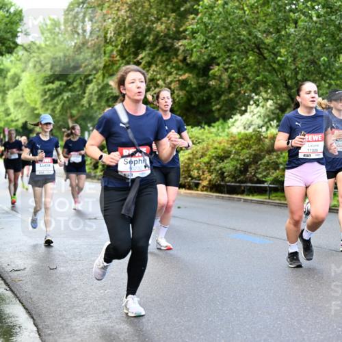 14.06.2026 - REWE Women's Run Dr. Thomas Lammeyer http://msf.ph/oto/9753514 14.06.2026 09:16:37 Laufen 10422, 11526, 10230, 651, 7 meine-sportfotos.de