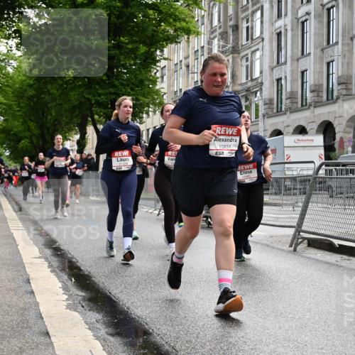 14.06.2026 - REWE Women's Run J. Mangold http://msf.ph/oto/9753529 14.06.2026 10:10:50 Ziel 10140, 10514, 10821, 10834, 10985, 11124, 11328, 11450, 11451 meine-sportfotos.de