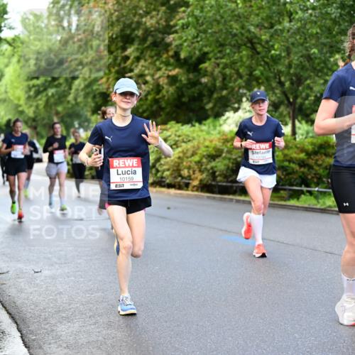14.06.2026 - REWE Women's Run Dr. Thomas Lammeyer http://msf.ph/oto/9753530 14.06.2026 09:16:39 Laufen 10159, 7, 10794, 7, 11395 meine-sportfotos.de