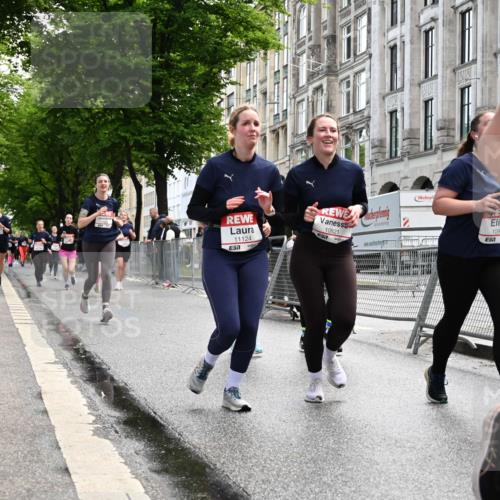 14.06.2026 - REWE Women's Run J. Mangold http://msf.ph/oto/9753537 14.06.2026 10:10:51 Ziel 10111, 10140, 10429, 10468, 10821, 10834, 10985, 11124, 11328, 11450, 11451 meine-sportfotos.de