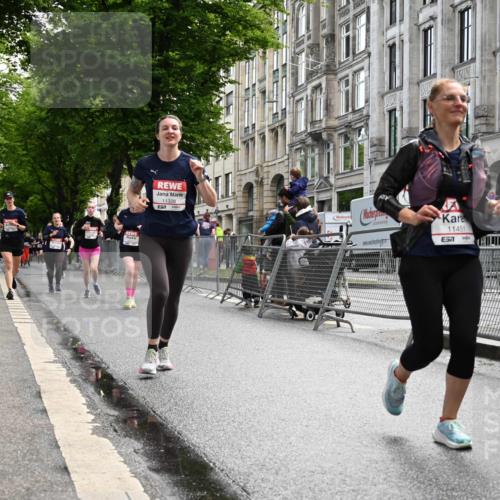 14.06.2026 - REWE Women's Run J. Mangold http://msf.ph/oto/9753548 14.06.2026 10:10:53 Ziel 10053, 10111, 10406, 10429, 10468, 10821, 10834, 10985, 11124, 11328, 11450, 11451, 11500 meine-sportfotos.de