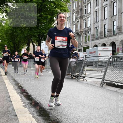 14.06.2026 - REWE Women's Run J. Mangold http://msf.ph/oto/9753554 14.06.2026 10:10:53 Ziel 10053, 10111, 10406, 10429, 10468, 10821, 10834, 10985, 11124, 11328, 11450, 11451, 11500 meine-sportfotos.de