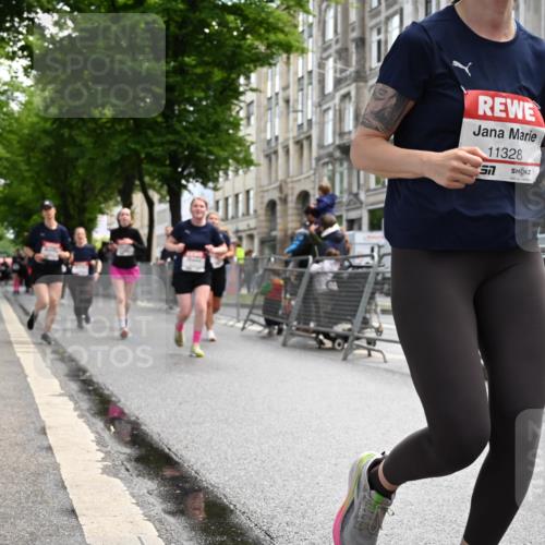 14.06.2026 - REWE Women's Run J. Mangold http://msf.ph/oto/9753559 14.06.2026 10:10:54 Ziel 10053, 10111, 10406, 10429, 10468, 10821, 10834, 10985, 11124, 11328, 11450, 11451, 11500 meine-sportfotos.de