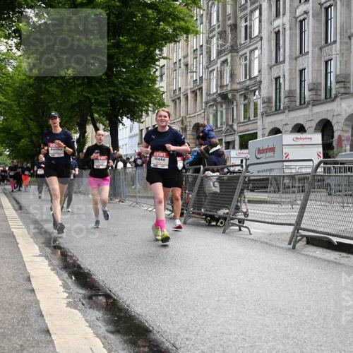 14.06.2026 - REWE Women's Run J. Mangold http://msf.ph/oto/9753564 14.06.2026 10:10:55 Ziel 10053, 10111, 10406, 10429, 10468, 10821, 10834, 10985, 11124, 11328, 11450, 11451, 11500 meine-sportfotos.de