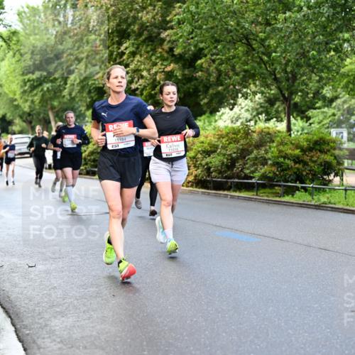 14.06.2026 - REWE Women's Run Dr. Thomas Lammeyer http://msf.ph/oto/9753576 14.06.2026 09:16:42 Laufen 11184, 5, 11510 meine-sportfotos.de