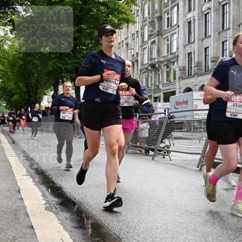 14.06.2026 - REWE Women's Run J. Mangold http://msf.ph/oto/9753584 14.06.2026 10:10:57 Ziel 10053, 10111, 10406, 10429, 10468, 11328, 11450, 11451, 11500 meine-sportfotos.de