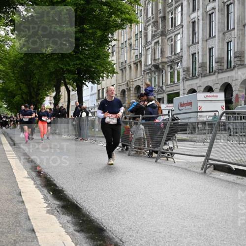 14.06.2026 - REWE Women's Run J. Mangold http://msf.ph/oto/9753609 14.06.2026 10:11:02 Ziel 10053, 10406, 10690, 10955, 11217, 11355, 11500 meine-sportfotos.de