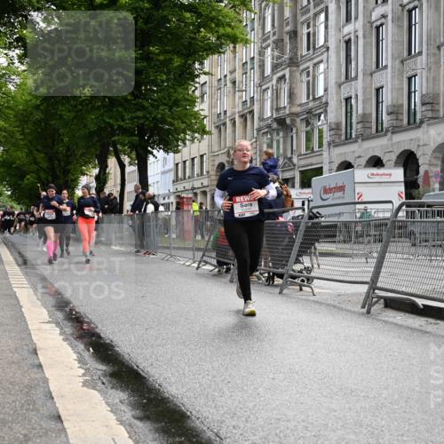 14.06.2026 - REWE Women's Run J. Mangold http://msf.ph/oto/9753615 14.06.2026 10:11:02 Ziel 10053, 10406, 10690, 10955, 11217, 11355, 11500 meine-sportfotos.de