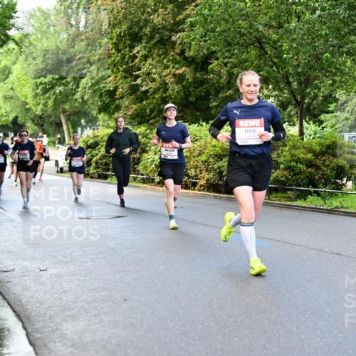 14.06.2026 - REWE Women's Run Dr. Thomas Lammeyer http://msf.ph/oto/9753628 14.06.2026 09:16:45 Laufen 11261, 10896 meine-sportfotos.de