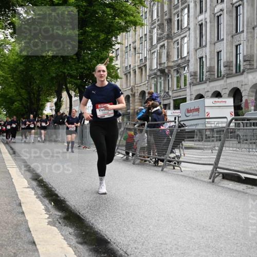 14.06.2026 - REWE Women's Run J. Mangold http://msf.ph/oto/9753649 14.06.2026 10:11:09 Ziel 10258, 10606, 10690, 10955, 11355 meine-sportfotos.de