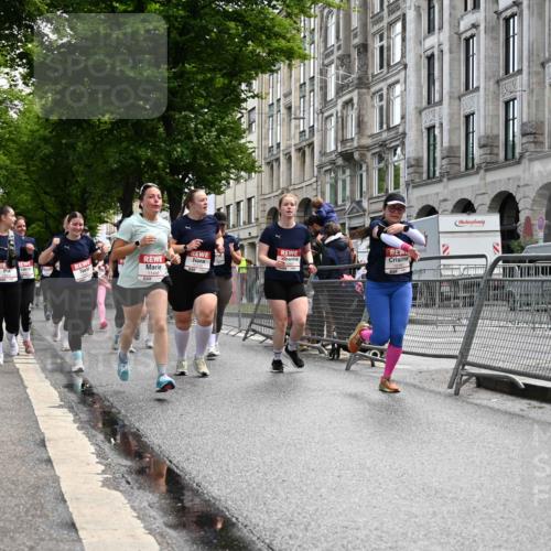 14.06.2026 - REWE Women's Run J. Mangold http://msf.ph/oto/9753672 14.06.2026 10:11:18 Ziel 10001, 10002, 10003, 10004, 10005, 10137, 10180, 10240, 10254, 10734, 11017, 11260, 11488, 11495 meine-sportfotos.de