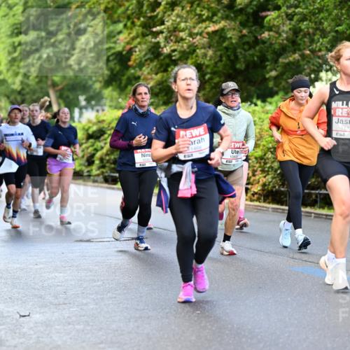 14.06.2026 - REWE Women's Run Dr. Thomas Lammeyer http://msf.ph/oto/9753731 14.06.2026 09:16:52 Laufen 10363, 1468, 7, 10806, 11135, 57, 57 meine-sportfotos.de