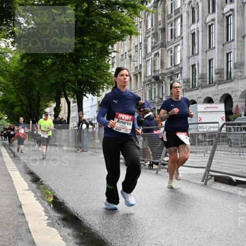 14.06.2026 - REWE Women's Run J. Mangold http://msf.ph/oto/9753737 14.06.2026 10:11:25 Ziel 10001, 10002, 10003, 10004, 10005, 10130, 10137, 10247, 10254, 10981, 11017, 11495 meine-sportfotos.de