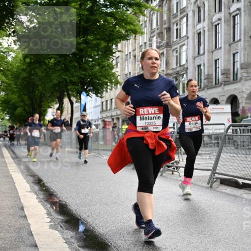 14.06.2026 - REWE Women's Run J. Mangold http://msf.ph/oto/9753780 14.06.2026 10:11:32 Ziel 10086, 10247, 10325, 10804, 11223, 11494 meine-sportfotos.de