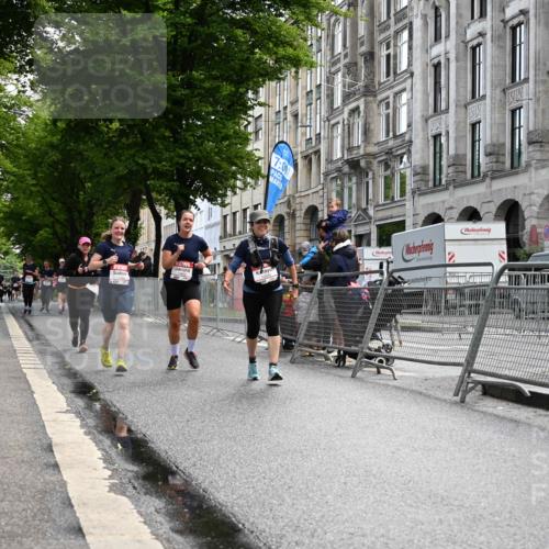 14.06.2026 - REWE Women's Run J. Mangold http://msf.ph/oto/9753789 14.06.2026 10:11:34 Ziel 10086, 10325, 10804, 10975, 11223, 11494 meine-sportfotos.de