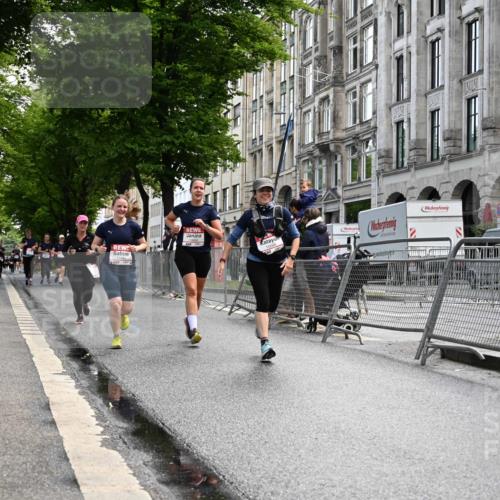 14.06.2026 - REWE Women's Run J. Mangold http://msf.ph/oto/9753794 14.06.2026 10:11:34 Ziel 10086, 10325, 10804, 10975, 11223, 11494 meine-sportfotos.de
