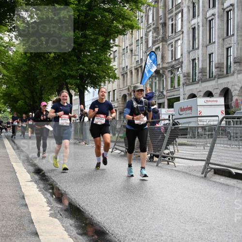 14.06.2026 - REWE Women's Run J. Mangold http://msf.ph/oto/9753798 14.06.2026 10:11:35 Ziel 10086, 10325, 10804, 10975, 11223, 11494 meine-sportfotos.de