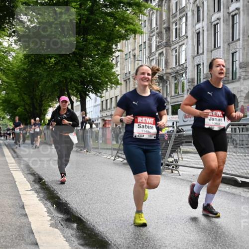 14.06.2026 - REWE Women's Run J. Mangold http://msf.ph/oto/9753817 14.06.2026 10:11:36 Ziel 10086, 10325, 10804, 10975, 11223, 11494 meine-sportfotos.de