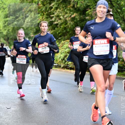 14.06.2026 - REWE Women's Run Dr. Thomas Lammeyer http://msf.ph/oto/9753825 14.06.2026 09:16:58 Laufen 10999, 7, 11417, 51, 10632, 101, 10757, 57 meine-sportfotos.de