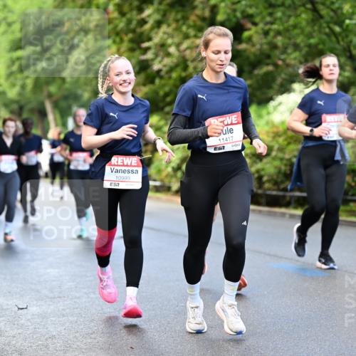 14.06.2026 - REWE Women's Run Dr. Thomas Lammeyer http://msf.ph/oto/9753844 14.06.2026 09:16:59 Laufen 10999, 7, 11417, 7, 10122, 7 meine-sportfotos.de
