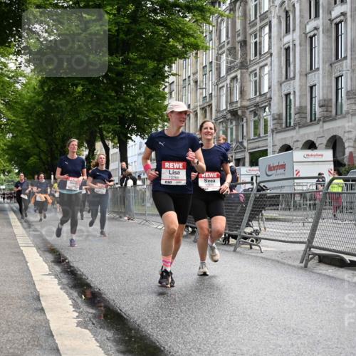 14.06.2026 - REWE Women's Run J. Mangold http://msf.ph/oto/9753852 14.06.2026 10:11:43 Ziel 10036, 10298, 10620, 10769, 10770, 10975, 11019, 11317 meine-sportfotos.de