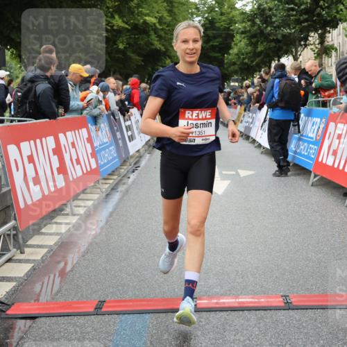 14.06.2026 - REWE Women's Run Strokosch-Dieckow http://msf.ph/oto/9753859 14.06.2026 09:48:33 Ziel 10115, 10755, 10827, 11097, 11351 meine-sportfotos.de