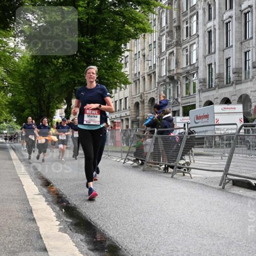14.06.2026 - REWE Women's Run J. Mangold http://msf.ph/oto/9753867 14.06.2026 10:11:44 Ziel 10036, 10298, 10620, 10769, 10770, 10913, 11019, 11317 meine-sportfotos.de