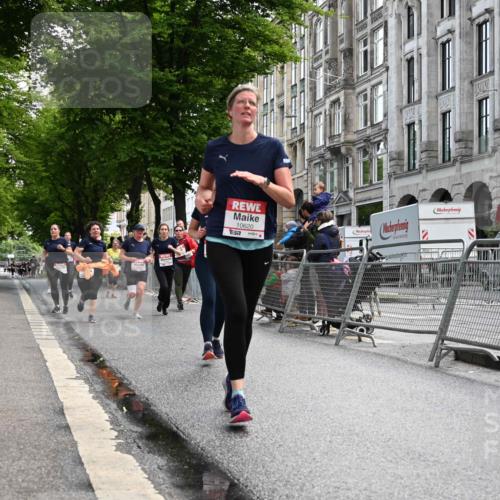 14.06.2026 - REWE Women's Run J. Mangold http://msf.ph/oto/9753873 14.06.2026 10:11:45 Ziel 10036, 10298, 10357, 10620, 10769, 10770, 10913, 11019, 11317 meine-sportfotos.de