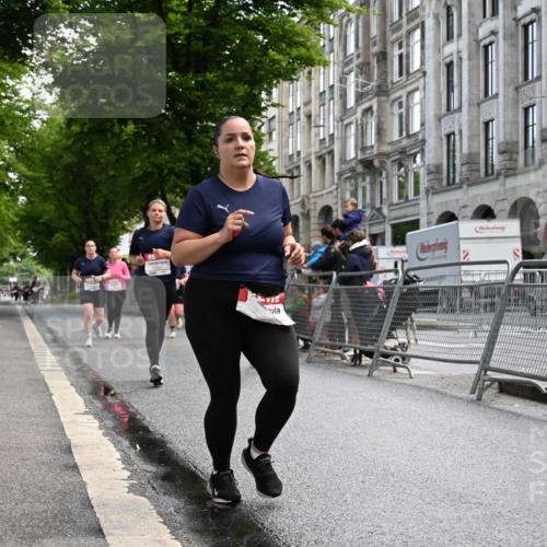 14.06.2026 - REWE Women's Run J. Mangold http://msf.ph/oto/9753932 14.06.2026 10:11:51 Ziel 10036, 10298, 10357, 10795, 10913, 11012, 11019, 11142, 11317, 11349, 11358 meine-sportfotos.de