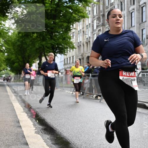 14.06.2026 - REWE Women's Run J. Mangold http://msf.ph/oto/9753939 14.06.2026 10:11:51 Ziel 10036, 10298, 10357, 10795, 10913, 11012, 11019, 11142, 11317, 11349, 11358 meine-sportfotos.de