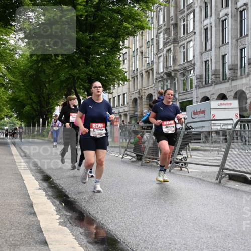 14.06.2026 - REWE Women's Run J. Mangold http://msf.ph/oto/9753986 14.06.2026 10:11:55 Ziel 10357, 10710, 10795, 11012, 11142, 11349, 11358 meine-sportfotos.de