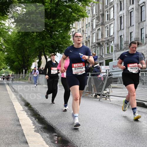 14.06.2026 - REWE Women's Run J. Mangold http://msf.ph/oto/9753996 14.06.2026 10:11:55 Ziel 10357, 10710, 10795, 11012, 11142, 11349, 11358 meine-sportfotos.de