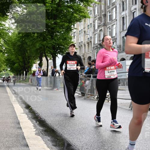 14.06.2026 - REWE Women's Run J. Mangold http://msf.ph/oto/9754010 14.06.2026 10:11:57 Ziel 10710, 10795, 11012, 11142, 11349, 11358 meine-sportfotos.de