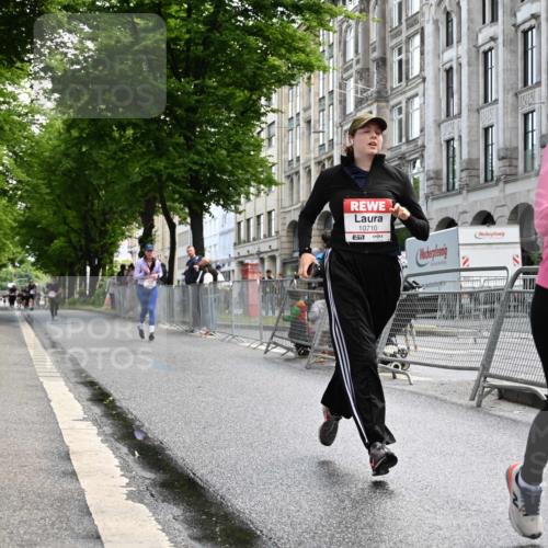 14.06.2026 - REWE Women's Run J. Mangold http://msf.ph/oto/9754021 14.06.2026 10:11:57 Ziel 10710, 10795, 11012, 11142, 11349, 11358 meine-sportfotos.de