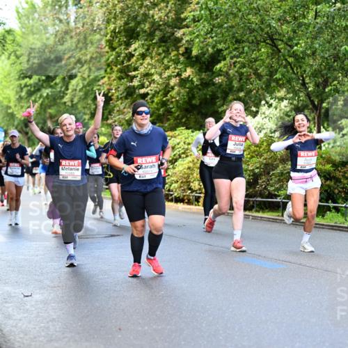 14.06.2026 - REWE Women's Run Dr. Thomas Lammeyer http://msf.ph/oto/9754027 14.06.2026 09:17:13 Laufen 11283, 10372, 57, 10434, 50 meine-sportfotos.de