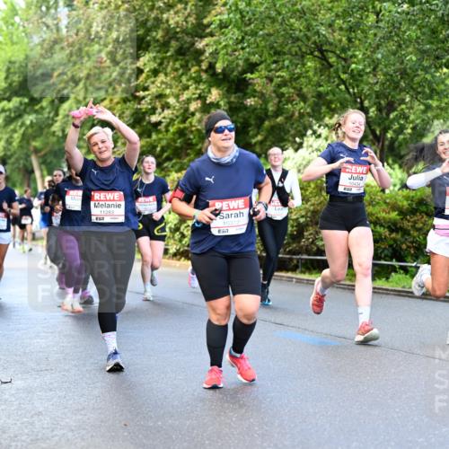 14.06.2026 - REWE Women's Run Dr. Thomas Lammeyer http://msf.ph/oto/9754036 14.06.2026 09:17:13 Laufen 11283, 57, 10372, 57, 10434, 11502 meine-sportfotos.de