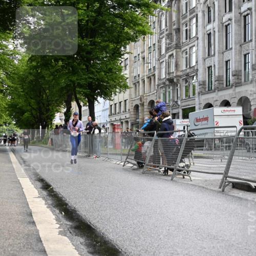 14.06.2026 - REWE Women's Run J. Mangold http://msf.ph/oto/9754038 14.06.2026 10:11:58 Ziel 10710, 10795, 11012, 11109, 11142, 11358 meine-sportfotos.de