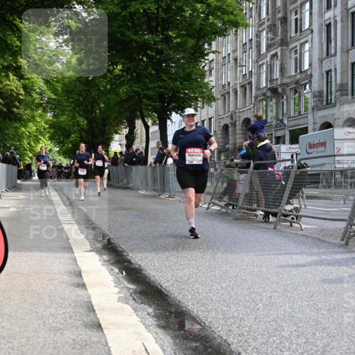 14.06.2026 - REWE Women's Run J. Mangold http://msf.ph/oto/9754072 14.06.2026 10:12:18 Ziel 10516 meine-sportfotos.de