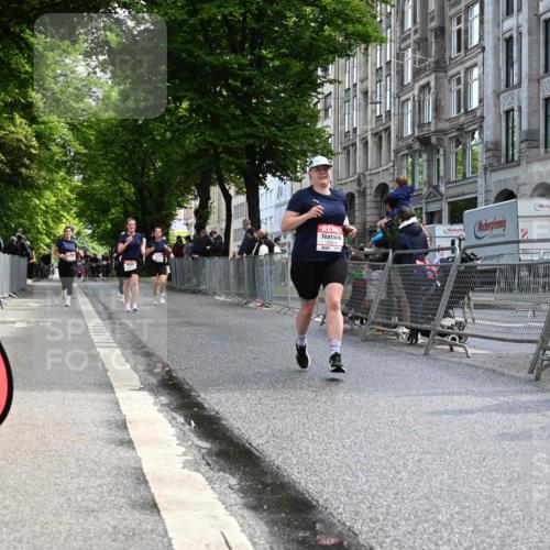 14.06.2026 - REWE Women's Run J. Mangold http://msf.ph/oto/9754074 14.06.2026 10:12:19 Ziel 10516, 10564 meine-sportfotos.de