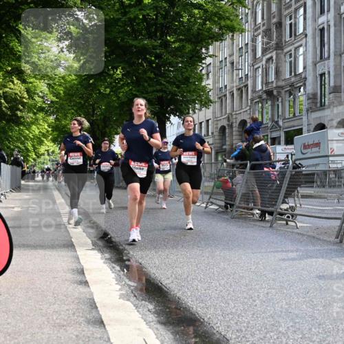 14.06.2026 - REWE Women's Run J. Mangold http://msf.ph/oto/9754087 14.06.2026 10:12:24 Ziel 10516, 10564, 10595, 10818, 10916, 11241, 11419 meine-sportfotos.de