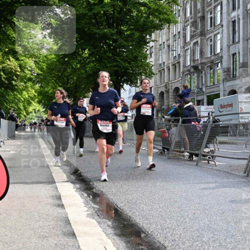 14.06.2026 - REWE Women's Run J. Mangold http://msf.ph/oto/9754088 14.06.2026 10:12:24 Ziel 10516, 10564, 10595, 10818, 10916, 11241, 11419 meine-sportfotos.de