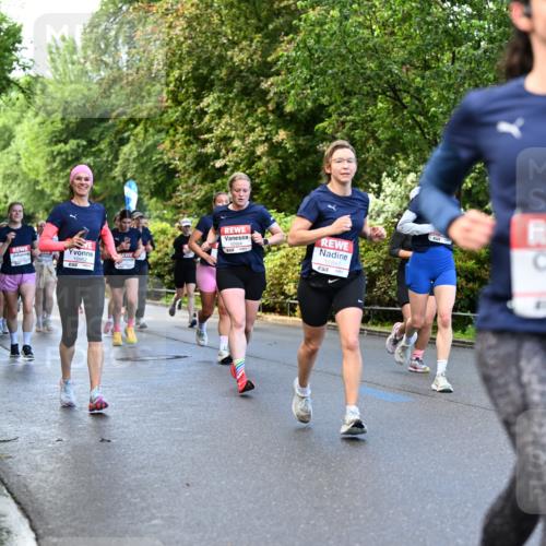 14.06.2026 - REWE Women's Run Dr. Thomas Lammeyer http://msf.ph/oto/9754103 14.06.2026 09:17:19 Laufen 10952, 7, 407, 1148 meine-sportfotos.de