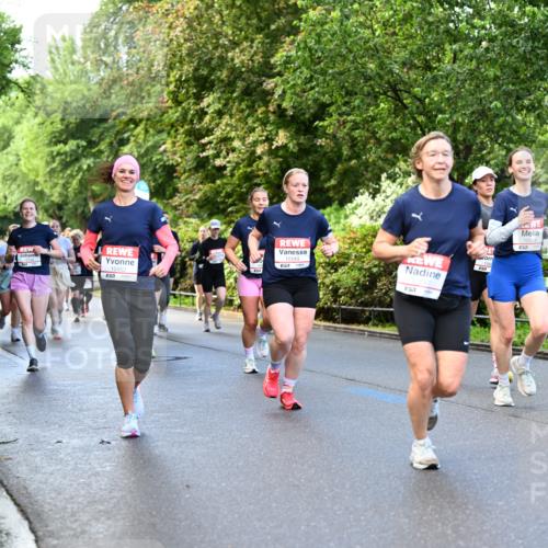 14.06.2026 - REWE Women's Run Dr. Thomas Lammeyer http://msf.ph/oto/9754111 14.06.2026 09:17:20 Laufen 10154, 10778, 106, 17 meine-sportfotos.de