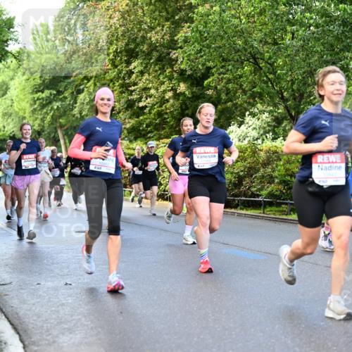 14.06.2026 - REWE Women's Run Dr. Thomas Lammeyer http://msf.ph/oto/9754117 14.06.2026 09:17:20 Laufen 1095, 7 meine-sportfotos.de