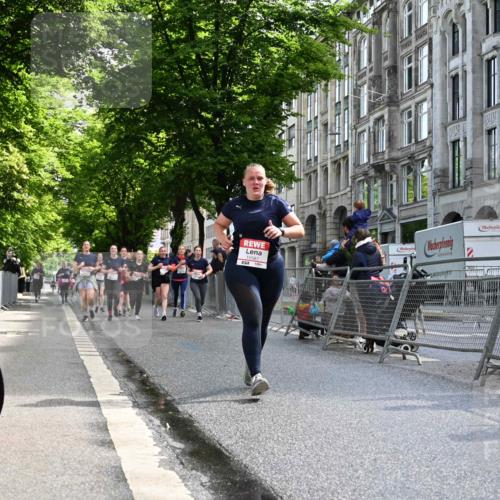 14.06.2026 - REWE Women's Run J. Mangold http://msf.ph/oto/9754143 14.06.2026 10:12:36 Ziel 10587, 11258 meine-sportfotos.de