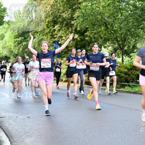 14.06.2026 - REWE Women's Run Dr. Thomas Lammeyer http://msf.ph/oto/9754146 14.06.2026 09:17:22 Laufen 11138, 5, 30, 11335, 10012 meine-sportfotos.de