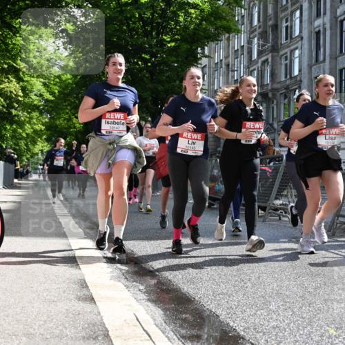 14.06.2026 - REWE Women's Run J. Mangold http://msf.ph/oto/9754164 14.06.2026 10:12:42 Ziel 10125, 10145, 10146, 10147, 10148, 10283, 10362, 10408, 10537, 10571, 11348, 11420 meine-sportfotos.de